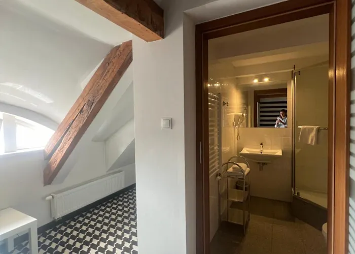 Plac Kolegiacki Hostel Πόζναν