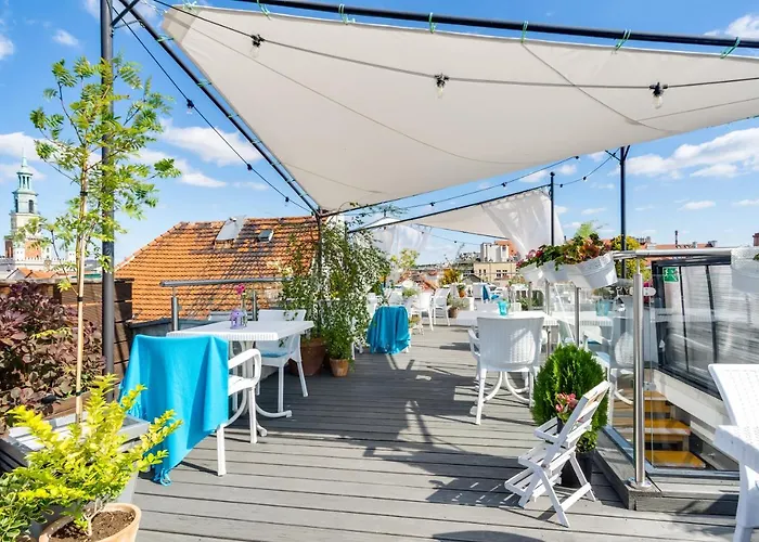 Plac Kolegiacki Hostel *